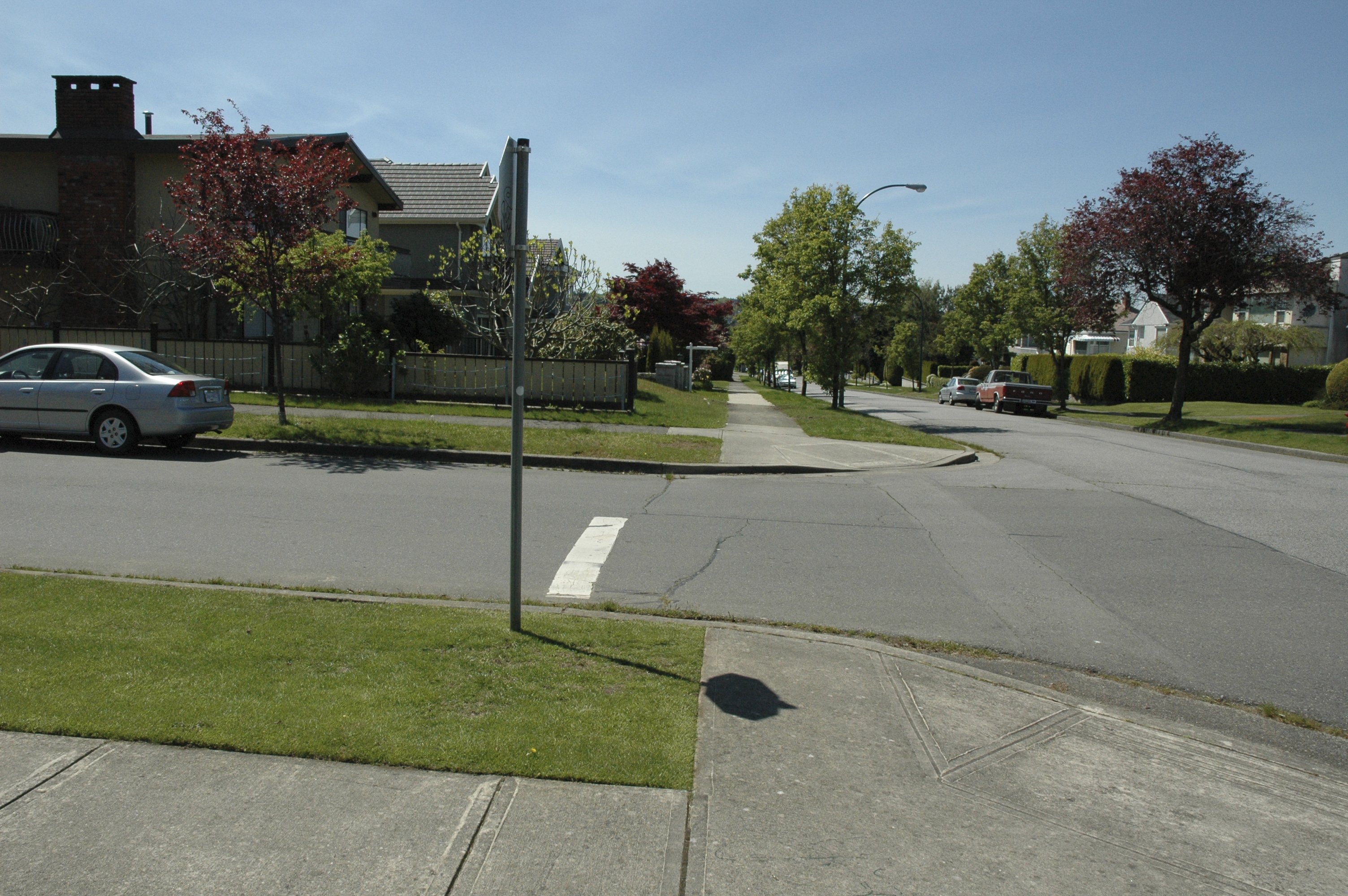 If You Are Stopping at an Intersection With Stop Bars - En.AsriPortal.com