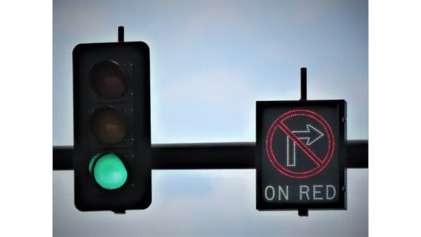 no right turn red light