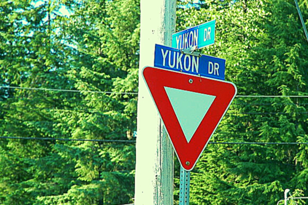 Yukon Yield Sign 